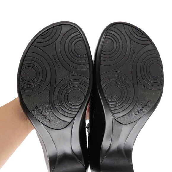 ARAVON Women's Black Patent Croc Embossed Mary Jane 'Maya' Comfort Shoes 6.5 D - Picture 11 of 12